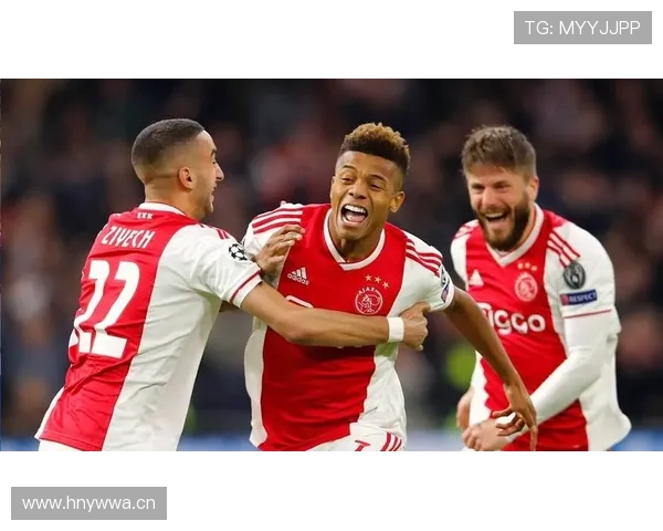 阿贾克斯关键比赛表现不佳,逐步体现对竞争格局产生的影响 阿贾克斯关键比赛表现不佳,逐步体现对竞争格局产生的影响