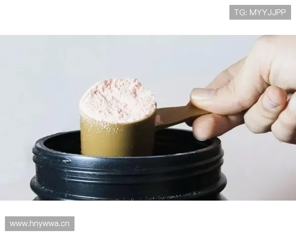 张博恒家的冰箱里居然塞满了蛋白粉，连饮料都得给补剂腾地方