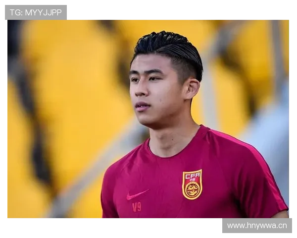 刚看到张玉宁逛菜市场拎着大牌购物袋，感觉世界观崩了