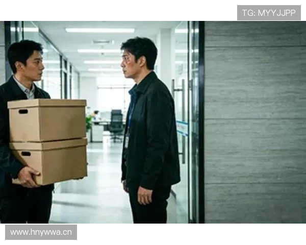 看见蒋林静下班随手一背的包，我默默翻了三遍工资单